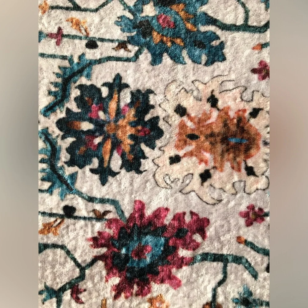 Vtg Oriental Área Rug Multi Color Floral 67.5 X 45” Médium Light Weight Wool??